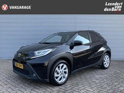 Zwart Gebruikt 2022 Toyota Aygo X Play SUV | € 16.695