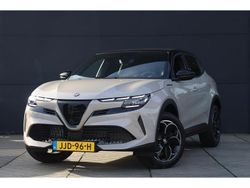 Grijs Nieuw 2025 Alfa Romeo GT Junior Edizione Speciale SUV | € 40.445