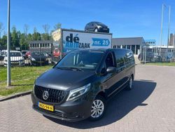 Grijs Gebruikt 2022 Mercedes Vito MPV | € 47.949