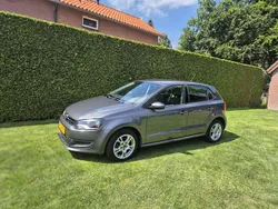 Grijs Gebruikt 2010 VW Polo Trendline Hatchback | € 4.995 (Eerlijke prijs)