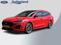 Rood Gebruikt 2022 Ford Focus ST-Line X Stationwagen | € 23.850 (Eerlijke prijs)