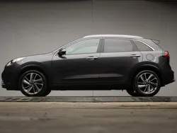 Grijs Gebruikt 2018 Kia Niro Sport SUV | € 12.740 (Eerlijke prijs)