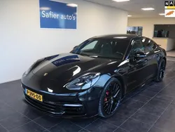 Zwart Gebruikt 2017 Porsche Panamera Sport Sedan | € 69.950 (Iets duurder)
