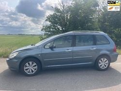 Grijs Gebruikt 2005 Peugeot 307 Premium Stationwagen | € 899 (Eerlijke prijs)