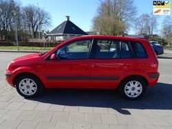 Rood Gebruikt 2006 Ford Fusion Ghia MPV | € 999 (Goede deal)