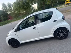 Wit Gebruikt 2012 Toyota Aygo Comfort Hatchback | € 4.000 (Iets duurder)