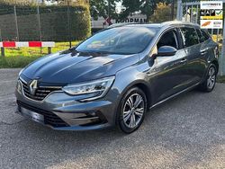 Grijs Gebruikt 2021 Renault Mégane GrandTour Intens Stationwagen | € 17.400 (Goede deal)