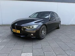Zwart Gebruikt 2012 BMW 320 Executive Sedan | € 11.950 (Eerlijke prijs)