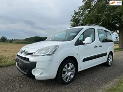Wit Gebruikt 2012 Citroën Berlingo MPV | € 7.499 (Eerlijke prijs)
