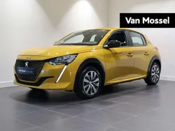 Geel Gebruikt 2022 Peugeot e-208 Active Hatchback | € 16.440 (Goede deal)