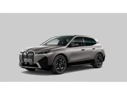Oxidgrau metallic (grijs metallic) Gebruikt 2024 BMW iX Comfort Edition SUV | € 89.880 (Eerlijke prijs)
