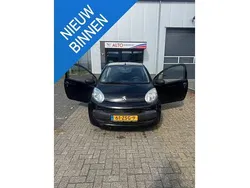 Zwart Gebruikt 2012 Peugeot 107 Access Hatchback | € 2.199 (Goede deal)