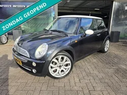 Zwart, metallic lak Gebruikt 2005 Mini Cooper Pepper Hatchback | € 3.450 (Duur)