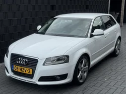 Wit Gebruikt 2009 Audi A3 Sportback Attraction Hatchback | € 5.750 (Eerlijke prijs)