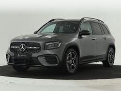 787 berggrijs metaalkleur metallic Gebruikt 2025 Mercedes 180 Edition Sedan | € 57.945