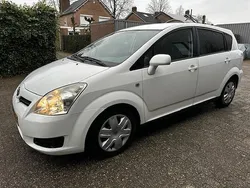 Wit Gebruikt 2008 Toyota Verso MPV | € 1.999