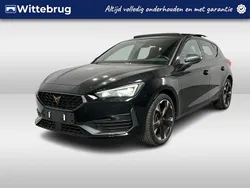 Zwart Gebruikt 2022 Cupra Leon Hatchback | € 26.450 (Eerlijke prijs)
