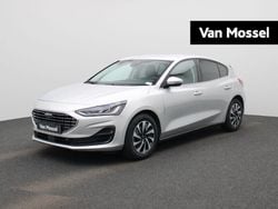 Grijs Gebruikt 2023 Ford Focus Titanium Hatchback | € 19.900 (Goede deal)