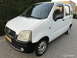 Wit Gebruikt 2003 Opel Agila Hatchback | € 400 (Super prijs)
