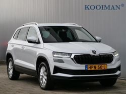 Wit Gebruikt 2024 Skoda Karoq Business Line SUV | € 32.895 (Goede deal)