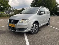 Zilver Gebruikt 2010 VW Touran Highline MPV | € 3.997