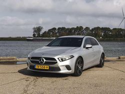 Grijs Gebruikt 2018 Mercedes A200 Edition Hatchback | € 17.950 (Goede deal)