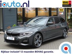 Grijs Gebruikt 2021 BMW 330 Executive Stationwagen | € 38.745 (Iets duurder)