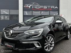 Zwart, metallic lak Gebruikt 2016 Renault Mégane GT Line Bose Edition Stationwagen | € 11.945 (Eerlijke prijs)
