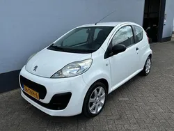 Wit Gebruikt 2012 Peugeot 107 Access Hatchback | € 3.250 (Eerlijke prijs)