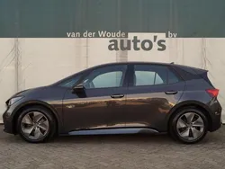 Grijs Gebruikt 2023 Cupra Born Hatchback | € 26.900 (Eerlijke prijs)