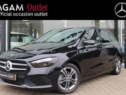 Zwart Gebruikt 2020 Mercedes B180 Style MPV | € 23.950 (Eerlijke prijs)