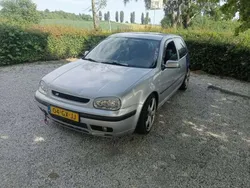 Zilver Gebruikt 2001 VW Golf IV Trendline Hatchback | € 1.650 (Eerlijke prijs)