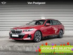 Rood, metallic lak Gebruikt 2024 BMW i5 Comfort Edition Sedan | € 58.900 (Super prijs)