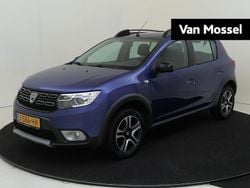Blauw Gebruikt 2020 Dacia Sandero Stepway Hatchback | € 13.935 (Eerlijke prijs)