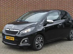 Zwart Gebruikt 2018 Peugeot 108 Allure Hatchback | € 9.250 (Eerlijke prijs)