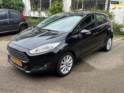 Zwart Gebruikt 2016 Ford Fiesta Titanium Hatchback | € 5.999 (Eerlijke prijs)