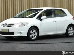 Wit Gebruikt 2010 Toyota Auris Hatchback | € 6.850 (Iets duurder)