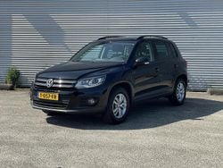 Zwart Gebruikt 2012 VW Tiguan Comfortline SUV | € 9.450 (Eerlijke prijs)
