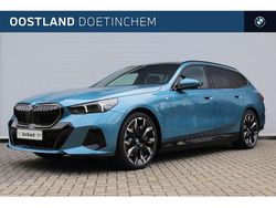 Groen Nieuw 2025 BMW 530e M Sport Stationwagen | € 108.144