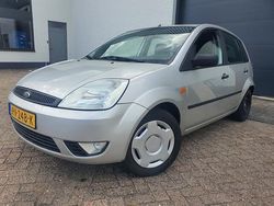 Grijs Gebruikt 2004 Ford Fiesta Futura Hatchback | € 1.250 (Goede deal)