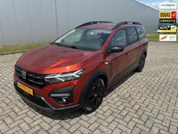 Bruin Gebruikt 2022 Dacia Jogger Extreme MPV | € 15.495 (Eerlijke prijs)