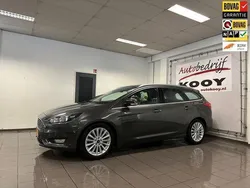 Grijs, metallic lak Gebruikt 2018 Ford Focus Titanium Stationwagen | € 10.950 (Eerlijke prijs)