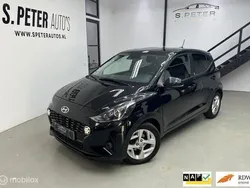 Zwart Gebruikt 2022 Hyundai i10 Edition Hatchback | € 12.995 (Eerlijke prijs)