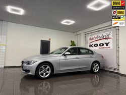 Grijs Gebruikt 2012 BMW 320 Executive Sedan | € 13.270