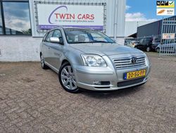 Grijs Gebruikt 2006 Toyota Avensis Executive Stationwagen | € 4.850 (Iets duurder)
