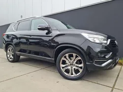 Zwart Gebruikt 2019 Ssangyong Rexton SUV | € 23.680 (Duur)