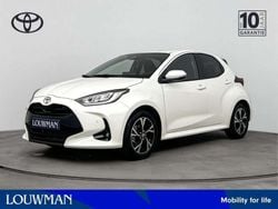Wit Nieuw 2025 Toyota Yaris Hybrid Comfort Hatchback | € 30.939 (Eerlijke prijs)