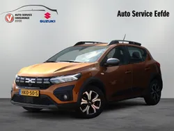Oranje Gebruikt 2023 Dacia Sandero Extreme Hatchback | € 20.499 (Eerlijke prijs)