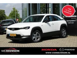 Artic white Gebruikt 2024 Mazda MX30 Prime-Line SUV | € 22.300 (Eerlijke prijs)