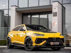 Geel Gebruikt 2023 Lamborghini Urus SUV | € 324.950